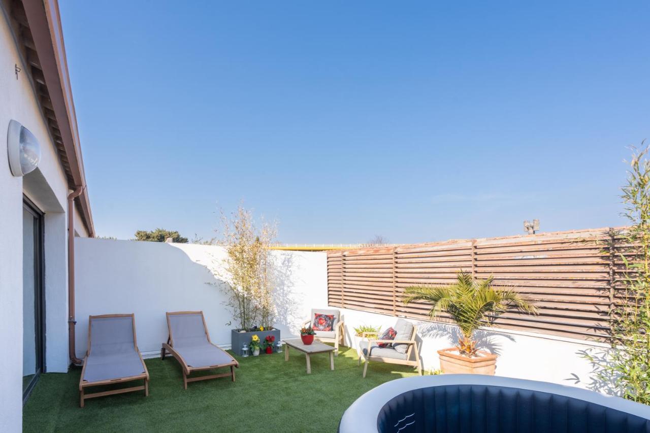 L'Avant Scene Meuble 5 Etoiles Parking Gratuit Jacuzzi Avignon Extérieur photo