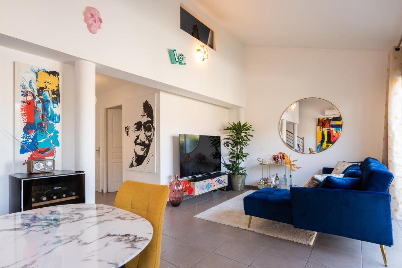 L'Avant Scene Meuble 5 Etoiles Parking Gratuit Jacuzzi Avignon Extérieur photo