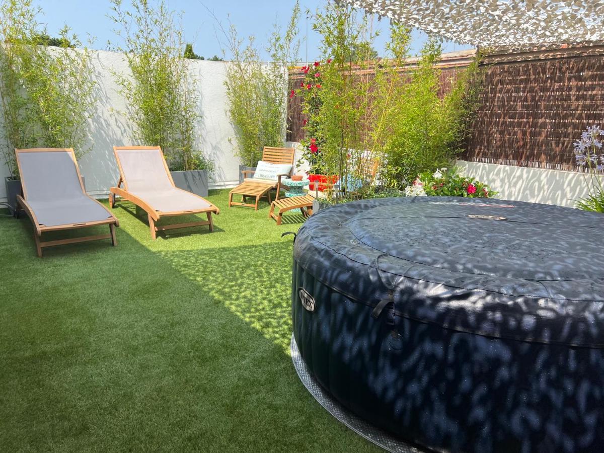 L'Avant Scene Meuble 5 Etoiles Parking Gratuit Jacuzzi Avignon Extérieur photo